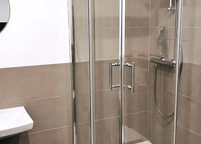 Levelup 3von5 Apartment *